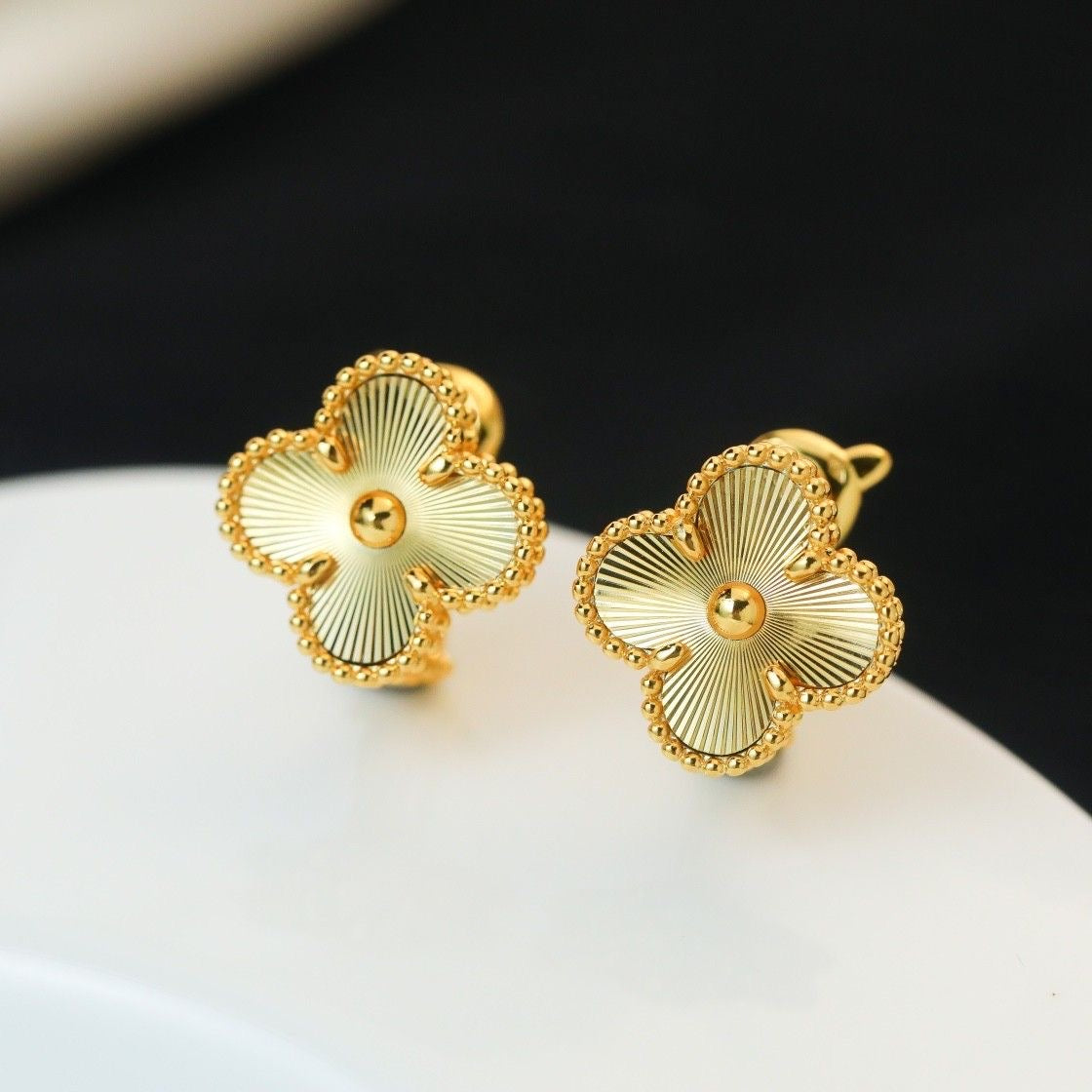 Clover Gold Stud Earings