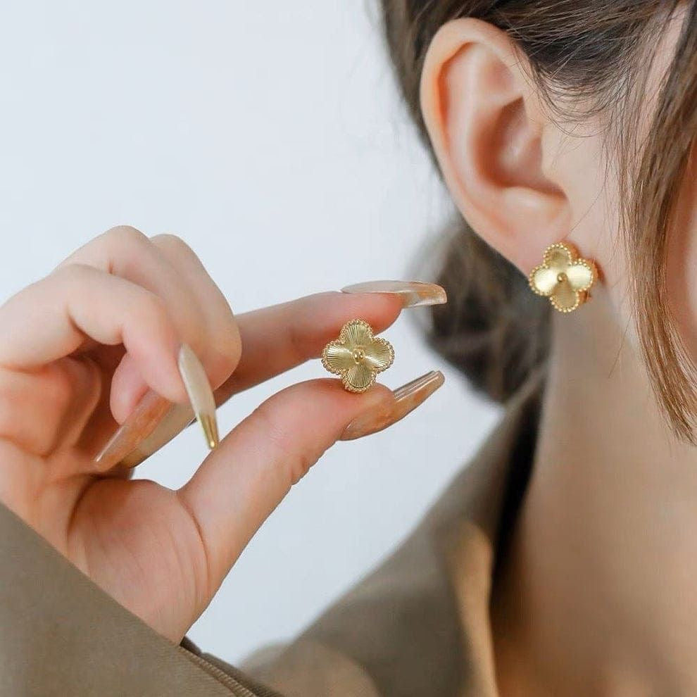 Clover Gold Stud Earings
